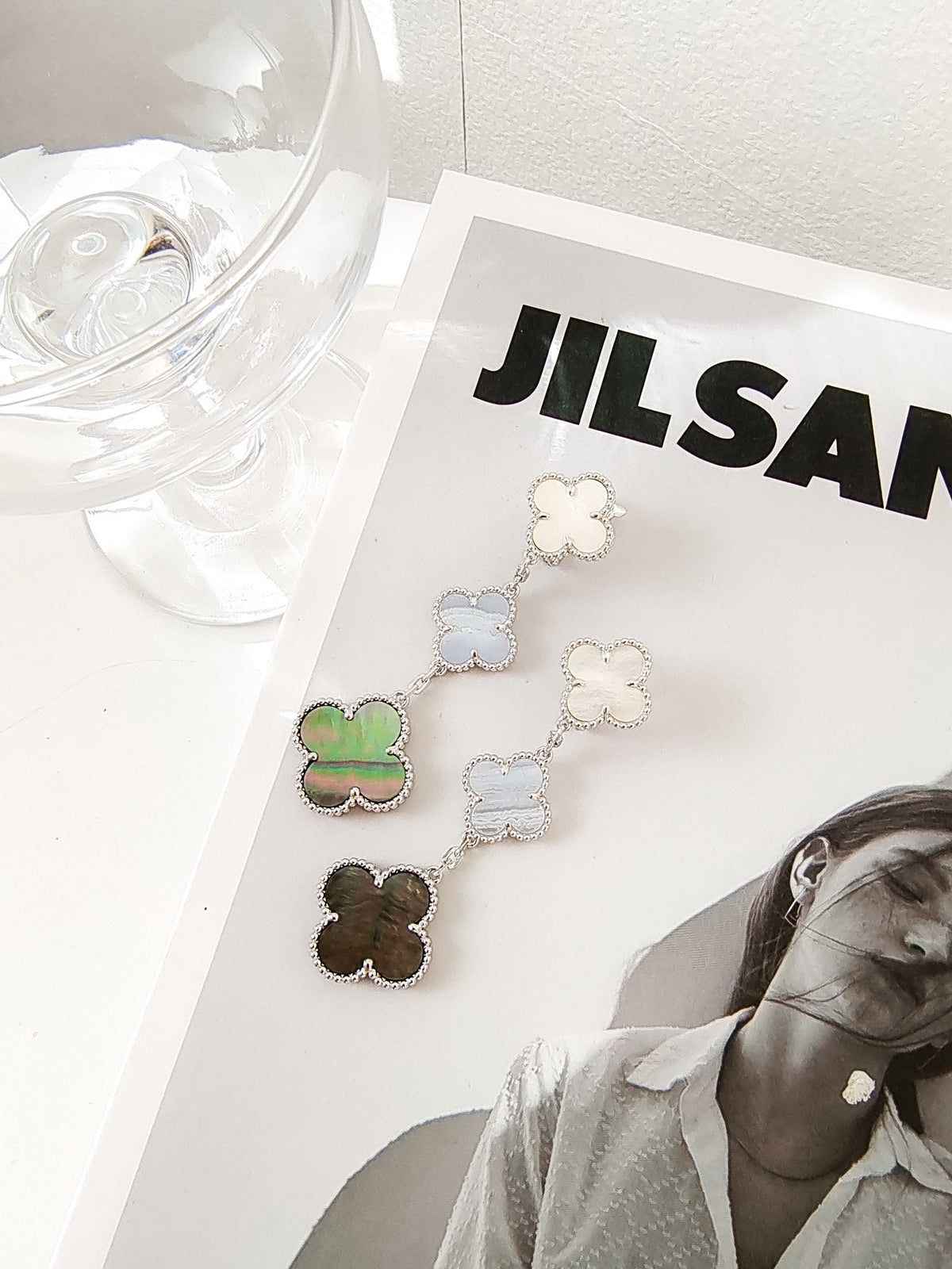 Miro CLOVER 3 MOTIFS CHALCEDONY DARK MOP SILVER EARRINGS