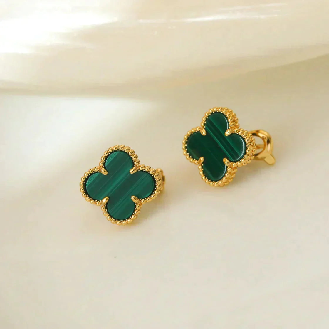 Miro CLOVER MEDIUM 1 MOTIFS MALACHITE  EARRINGS