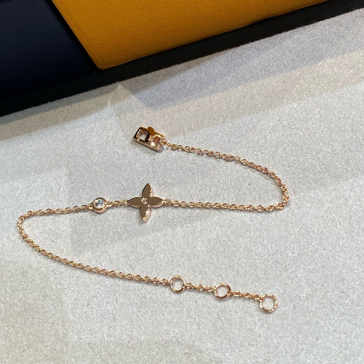 Miro STAR DIAMOND PINK GOLD BRACELET