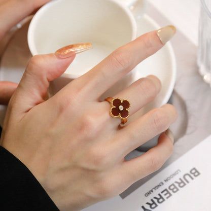 Miro CLOVER CARNELIAN RING ROSE GOLD DIAMOND