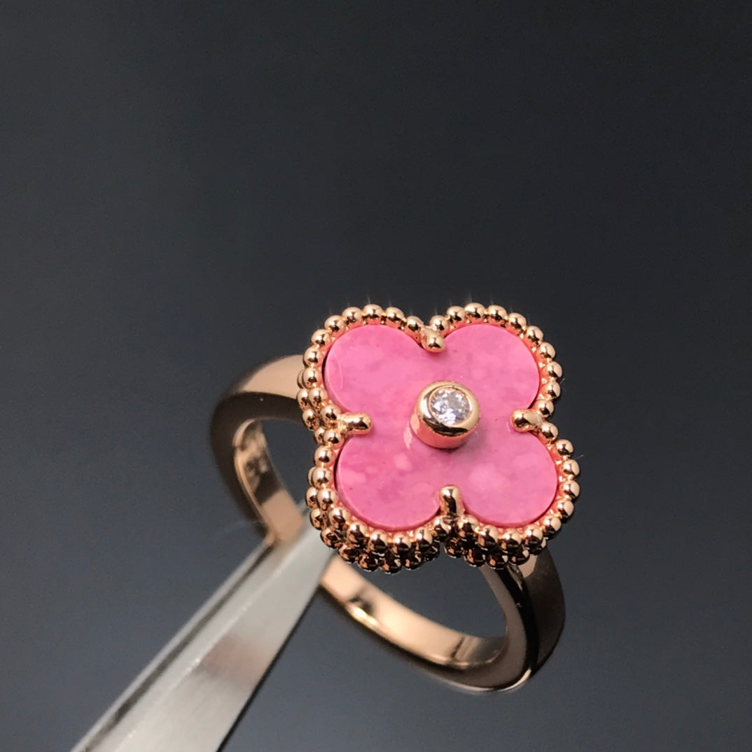 Miro CLOVER RHODONITE ROSE GOLD RING