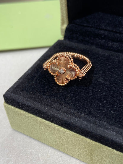 Miro CLOVER RIVERSIBLE ROSE GOLD RING