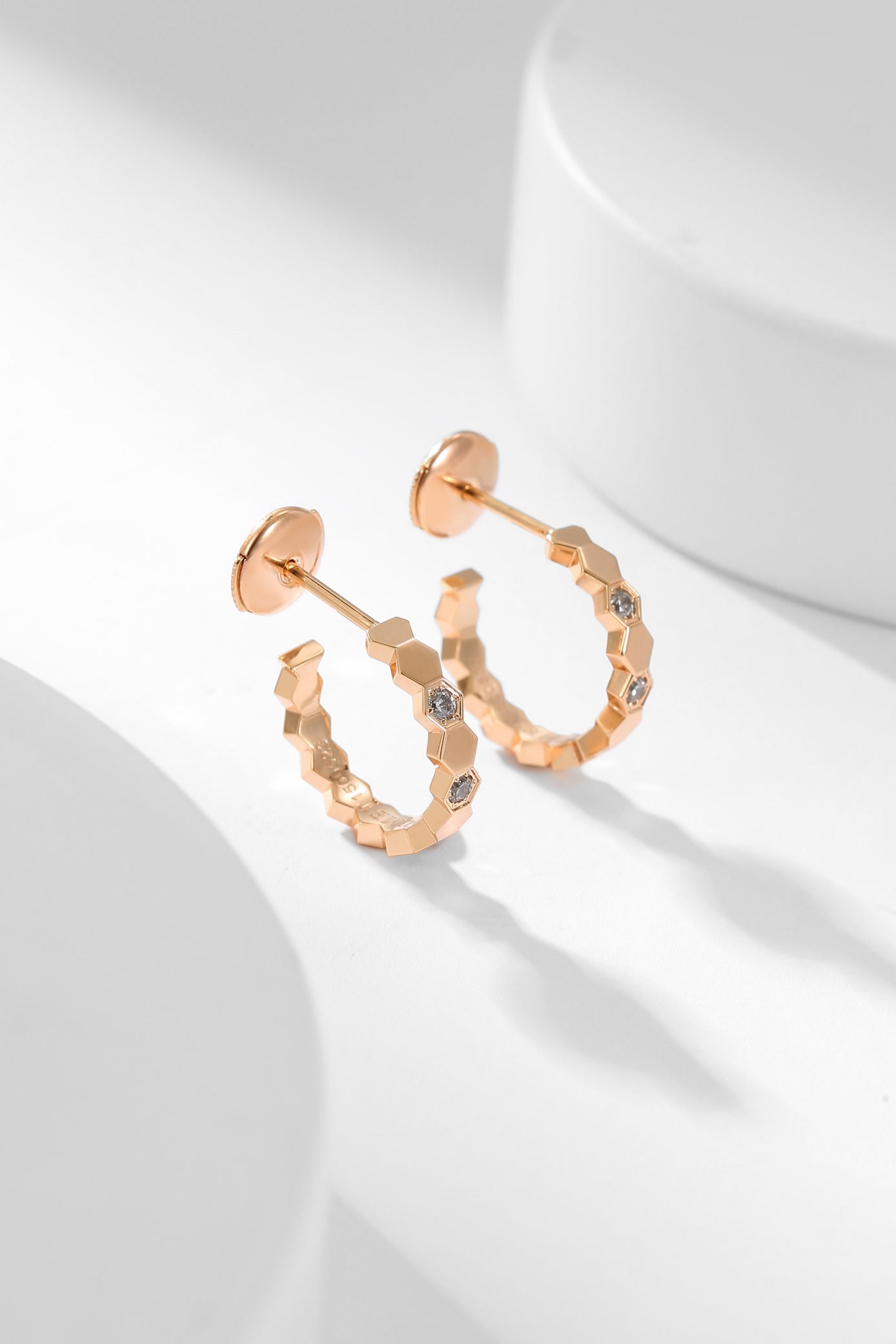 Miro BEE LOVE DIAMOND HOOP EARRINGS