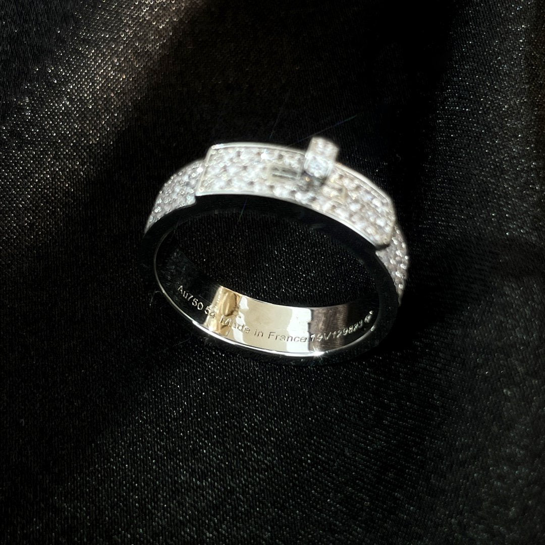 Miro KELLY SILVER DIAMOND RING