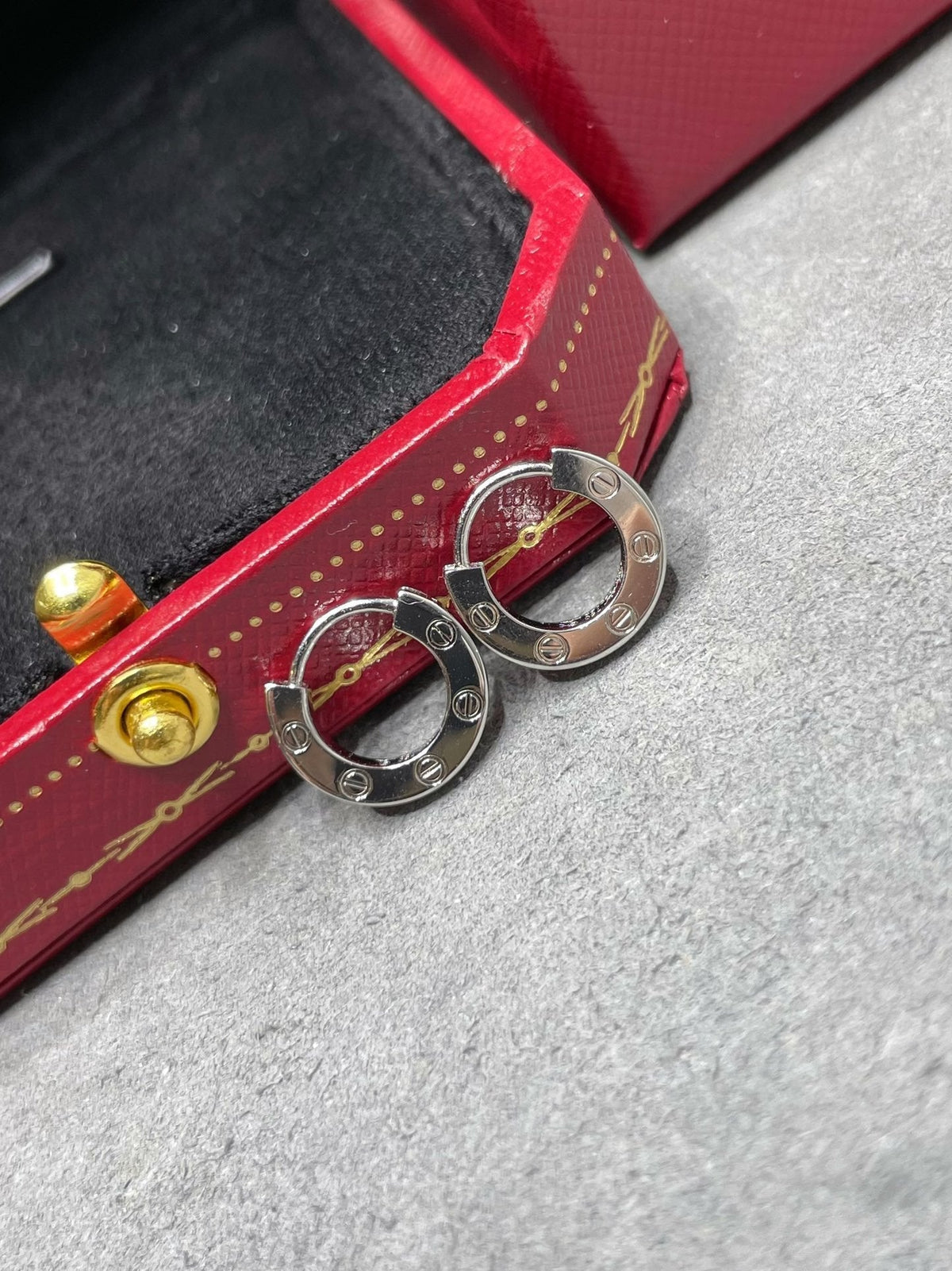 Miro LOVE MINI EARRINGS
