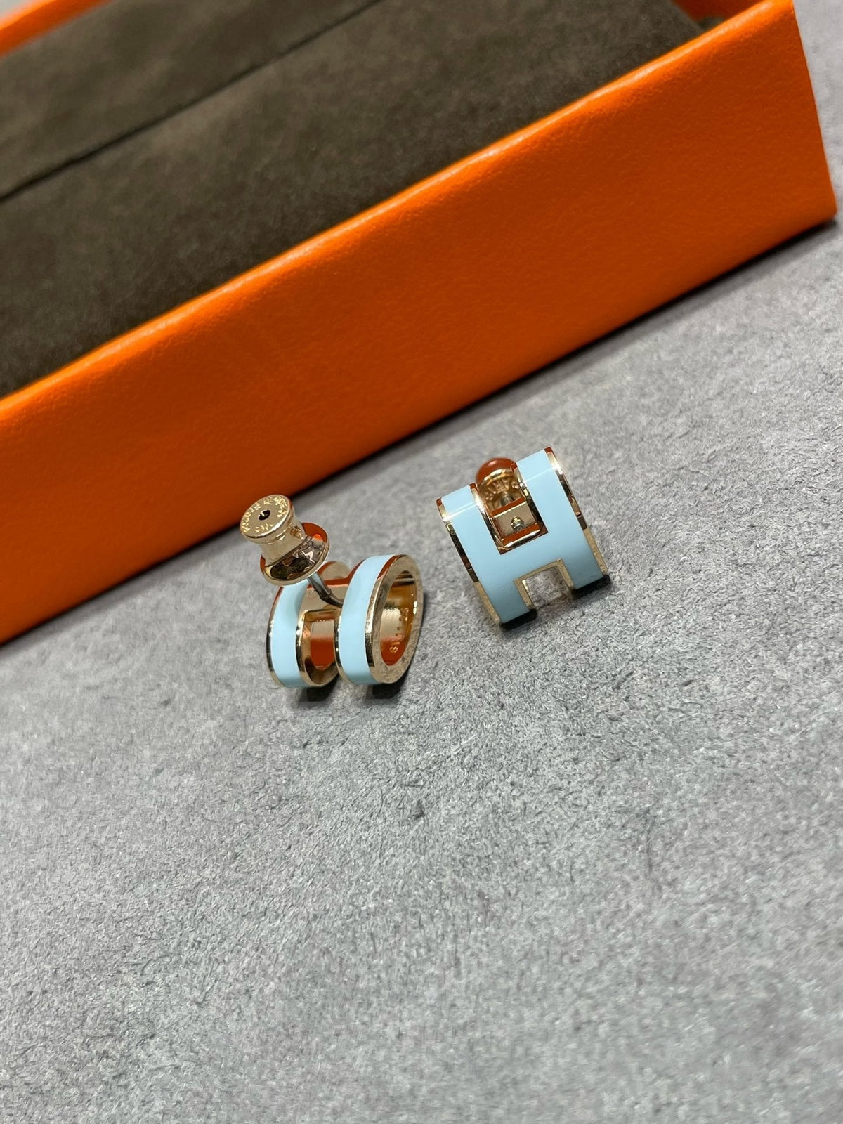 Miro POP H SKY BLUE STUD EARRINGS
