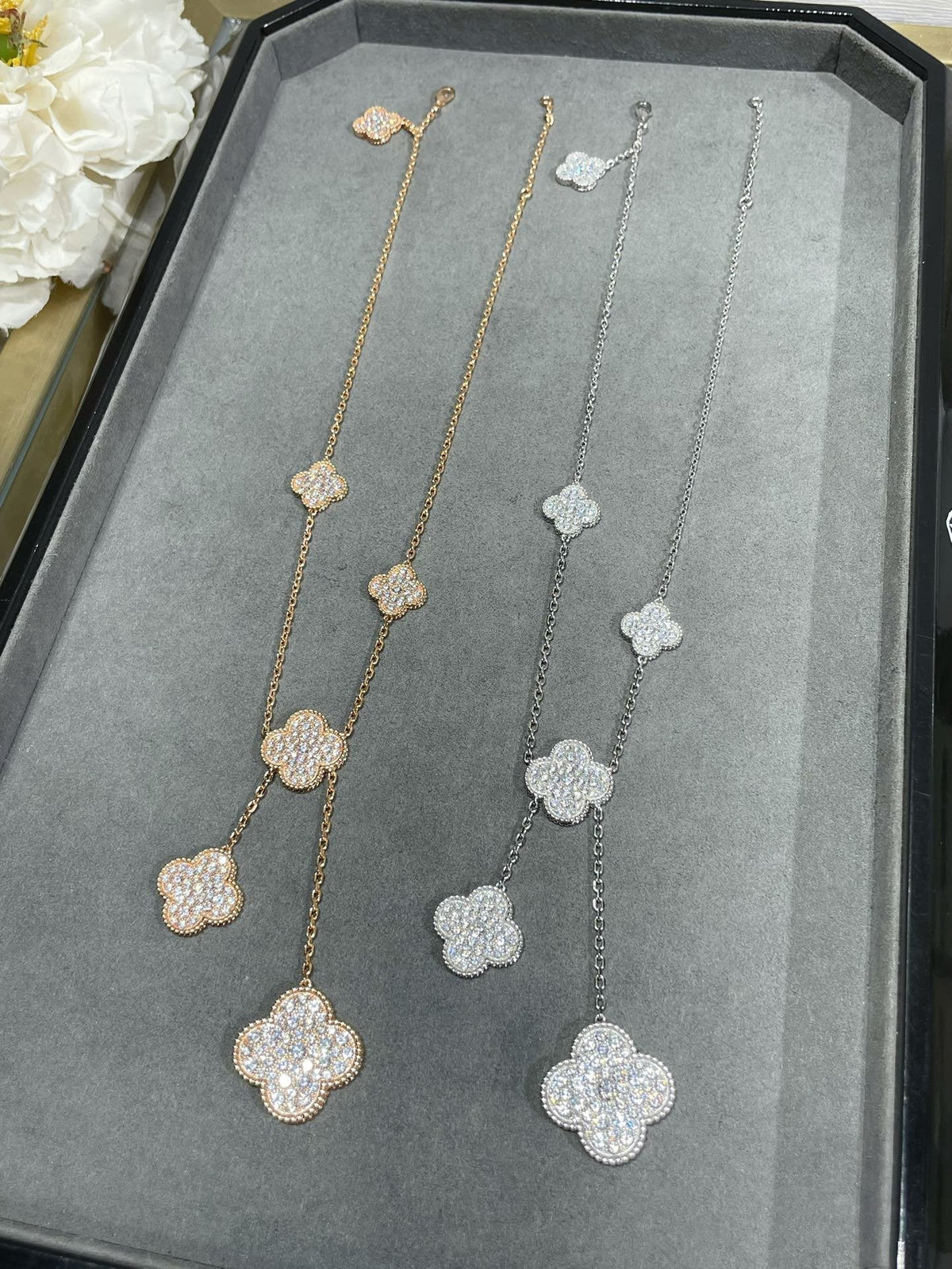 Miro CLOVER 6 MOTIF DIAMOND PAVED NECKLACE