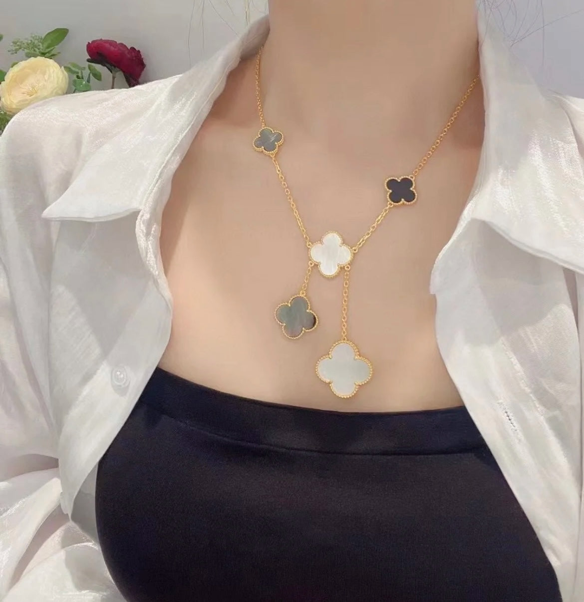 Miro CLOVER 6 MOTIF MOP ONYX GOLD NECKLACE
