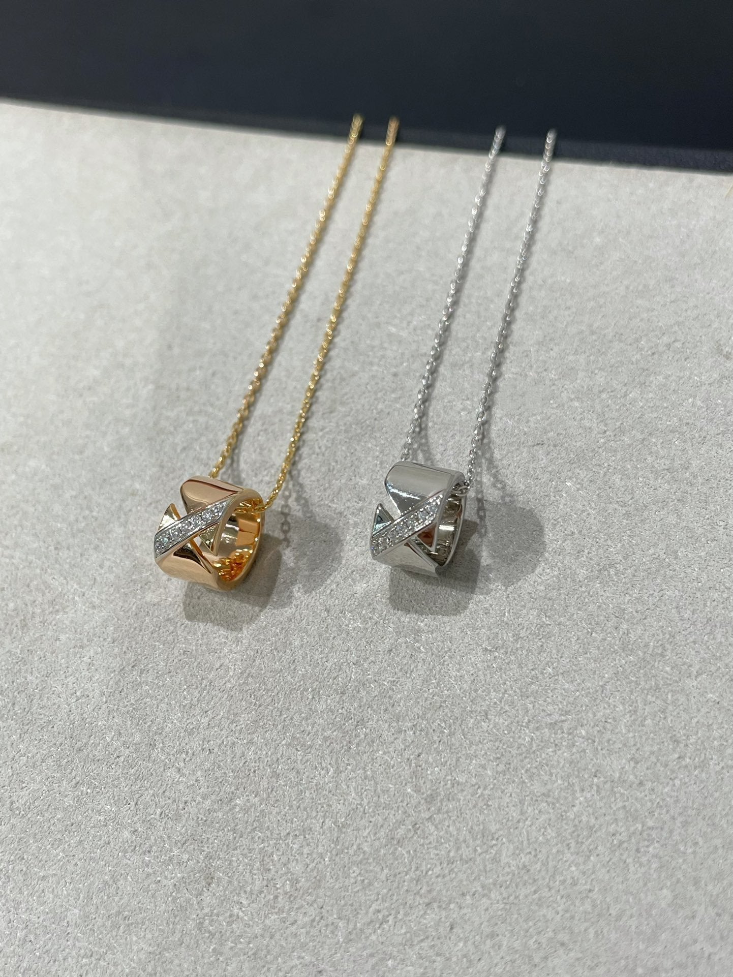 Miro LIENS EVIDENCE DIAMOND NECKLACE