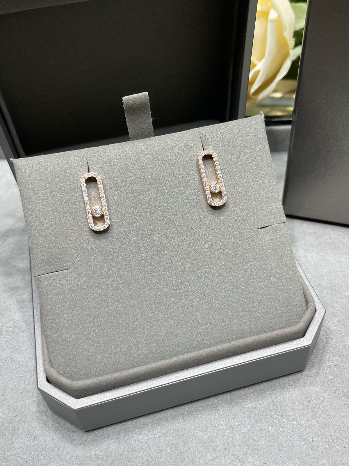 [Miro ] MOVE UNO STUD DIAMOND PAVED EARRINGS