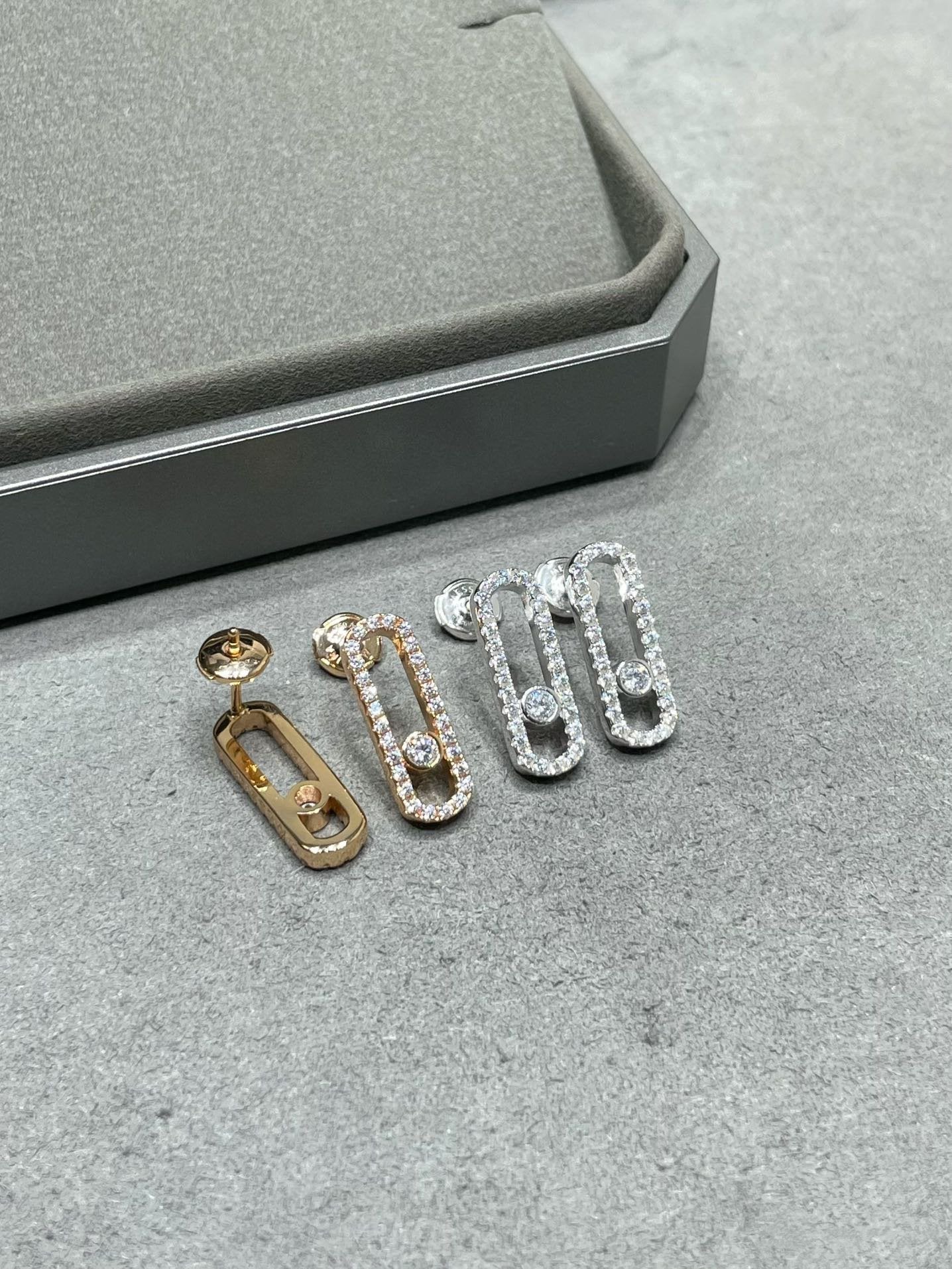 [Miro ] MOVE UNO STUD DIAMOND PAVED EARRINGS