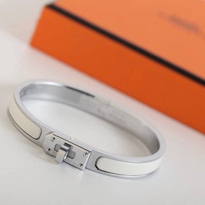 Miro HM KELLY WHITE BRACELET