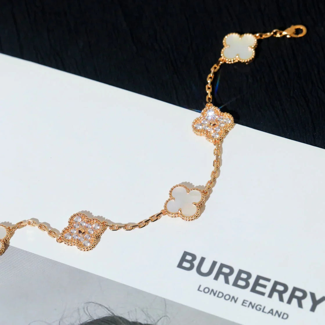 [Miro ]New CLOVER WHITE PEARL MOP 5 MOTIF BRACELET COLLECTION