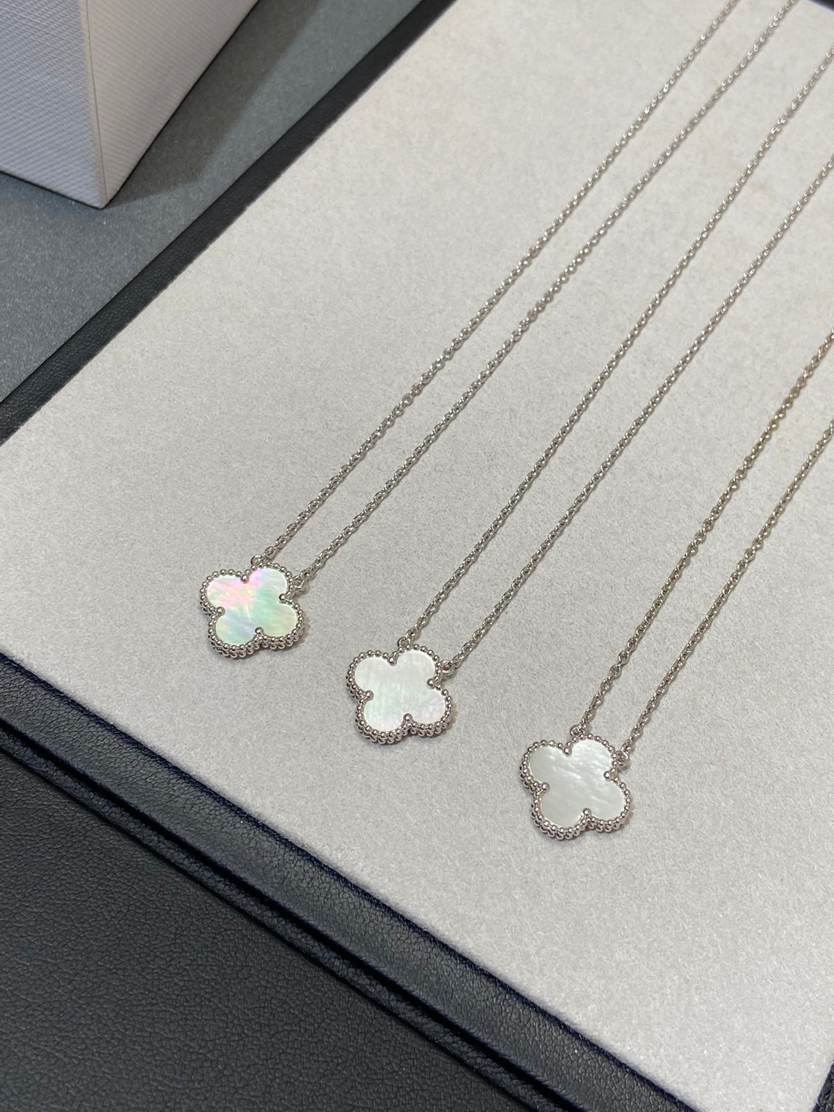 Miro CLOVER MEDIUM SILVER WHITE MOP NECKLACE