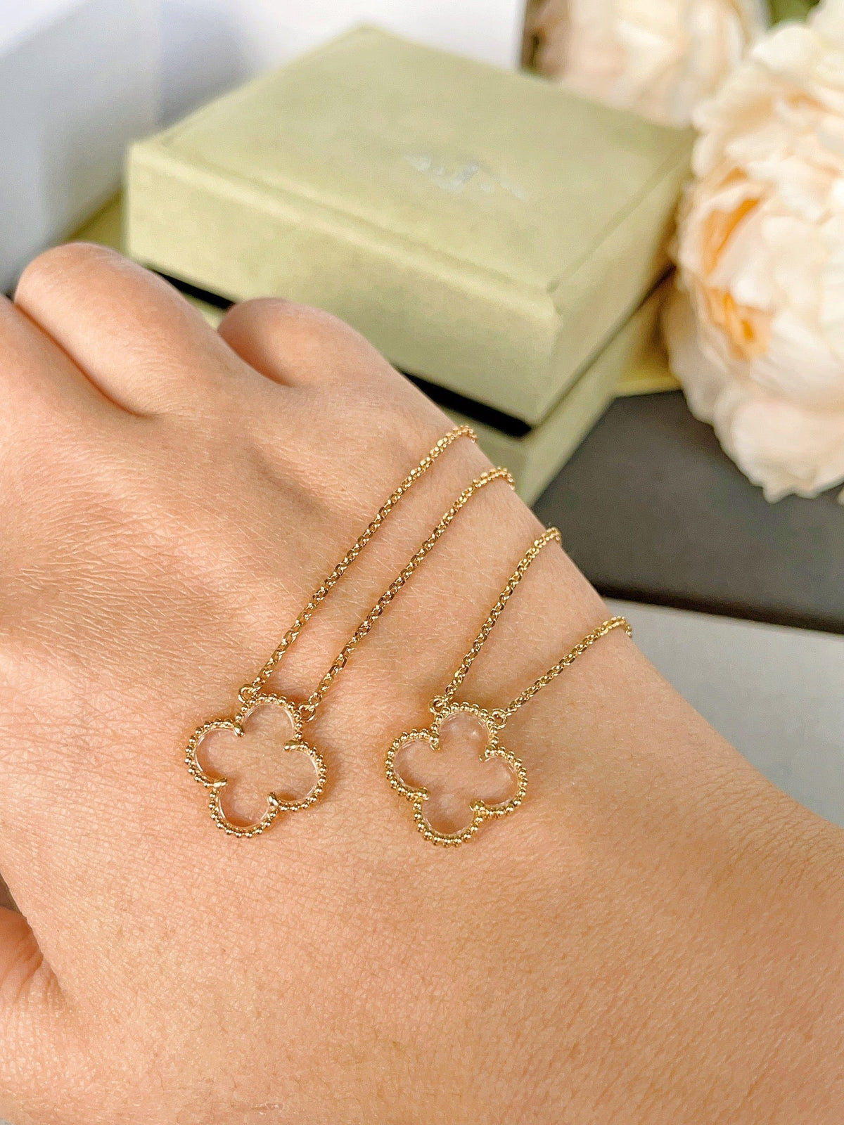 Miro CLOVER ROCK CRYSTAL ROSE GOLD NECKLACE