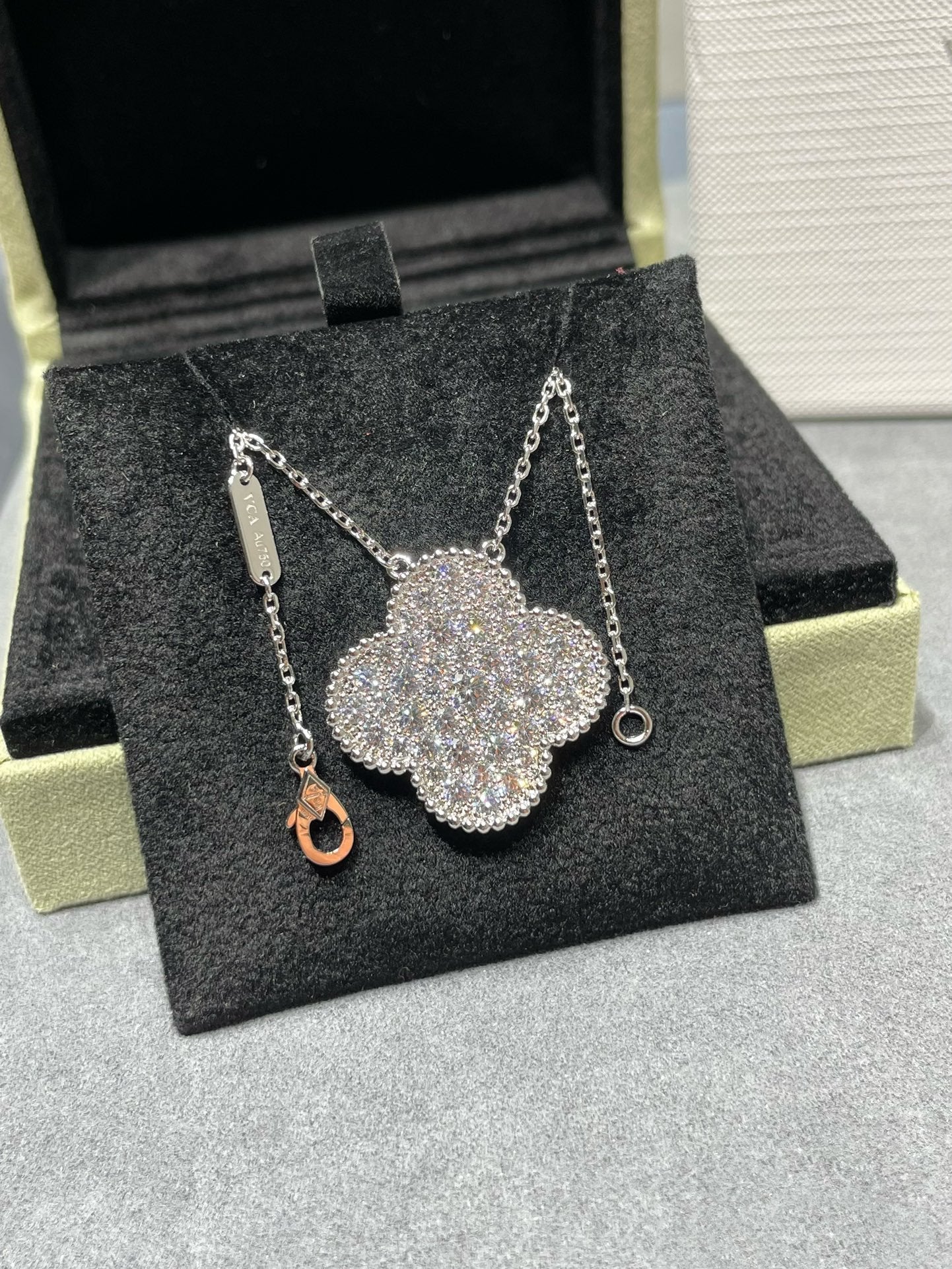 Miro CLOVER 25MM LARGE PENDANT DIAMOND PAVED SILVER NECKLACE