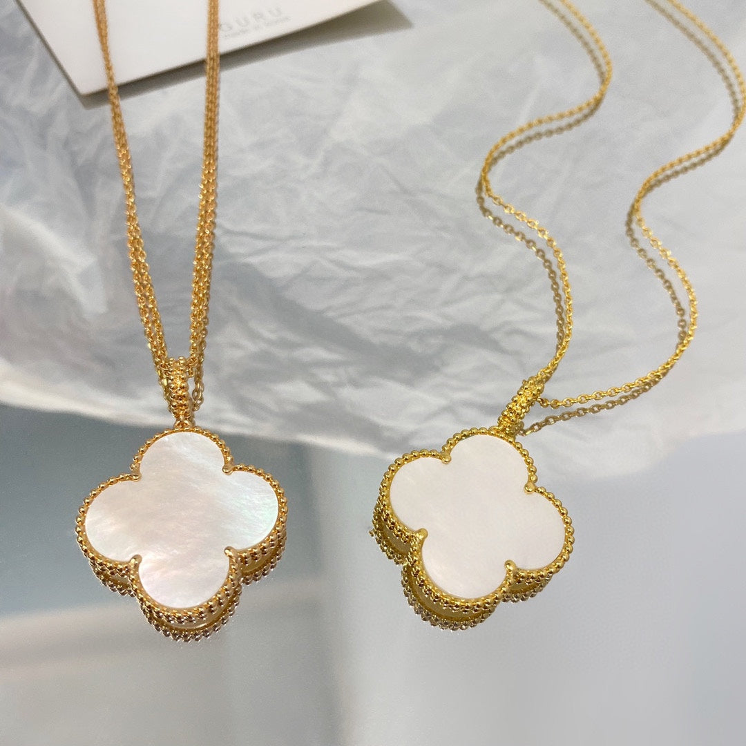 Miro CLOVER 25MM MOP LARGE PENDANT NECKLACE