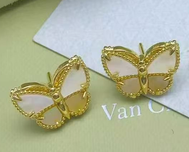 [Miro ] 26 NEW CLOVER LUCKY LIGHT YELLOW AND WHITE SET
