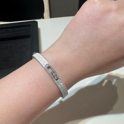 [Miro ]Move Noa Ciselé half pavé bangle