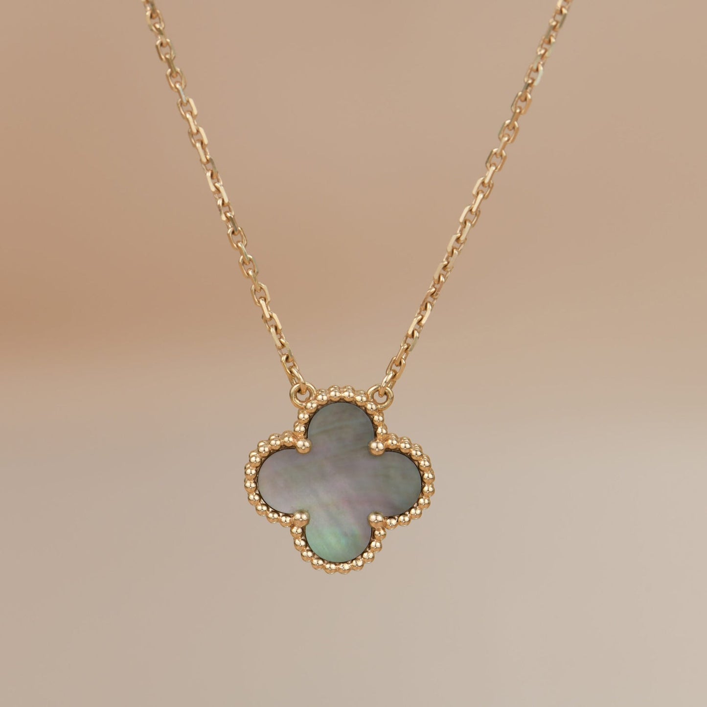 Miro CLOVER 15MM  GRAY MOTHER OF PEARL NECKLACE