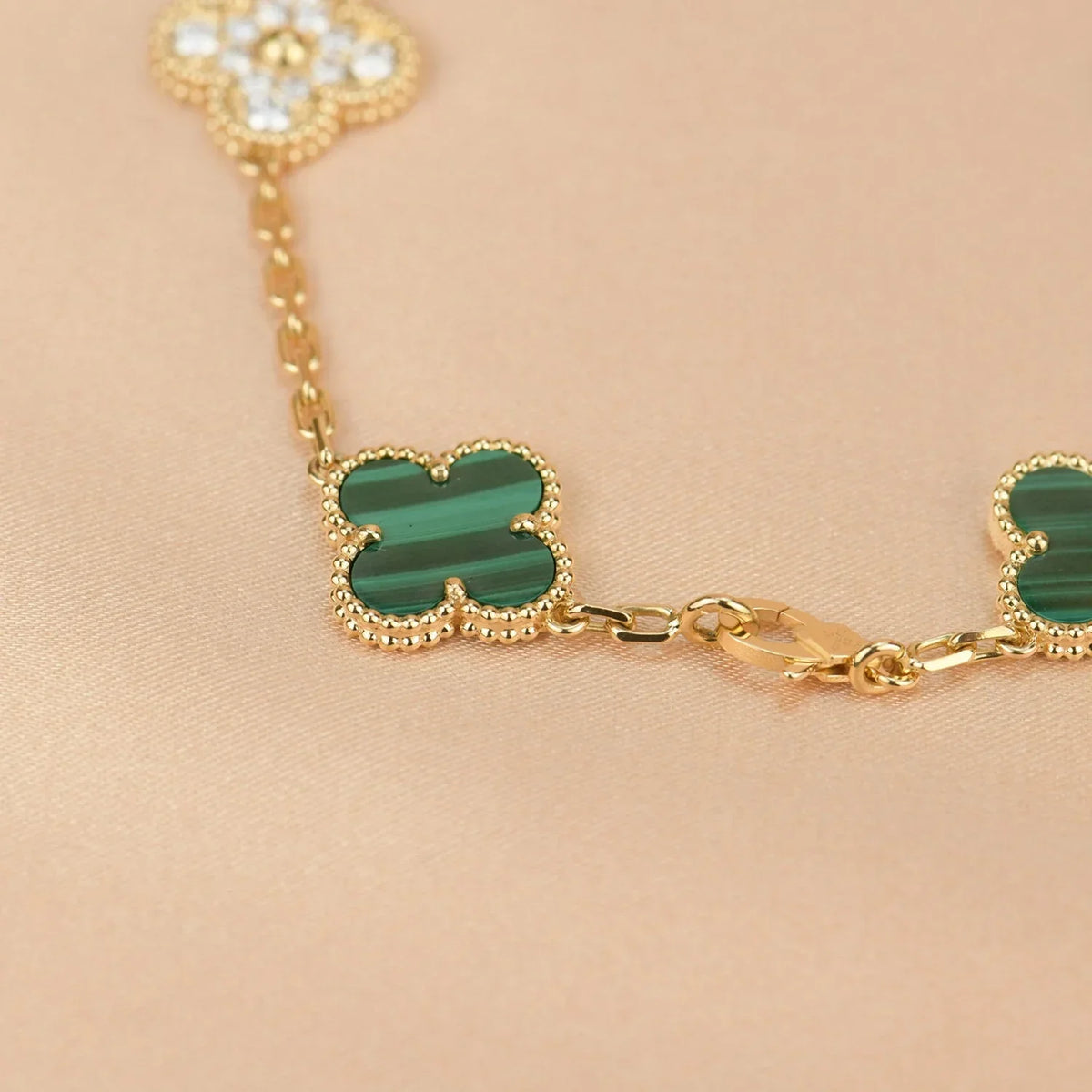 [Miro ]New  CLOVER 5 MOTIF MALACHITE BRACELET COLLECTION
