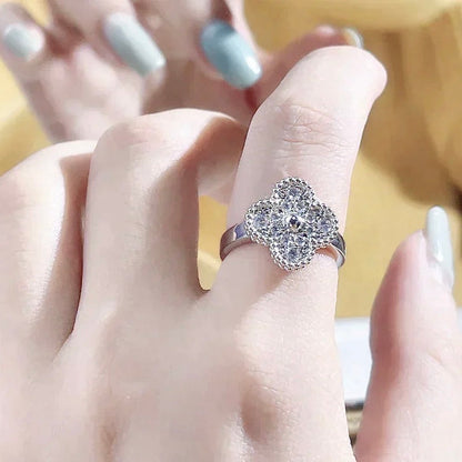 Miro CLOVER DIAMOND RING