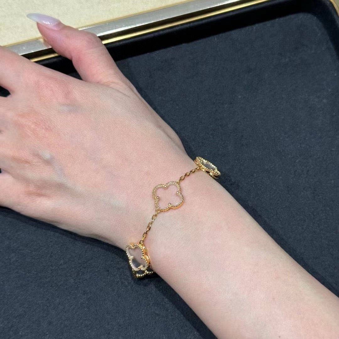 [Miro ]New CLOVER 5 MOTIF ROCK CRYSTAL BRACELET