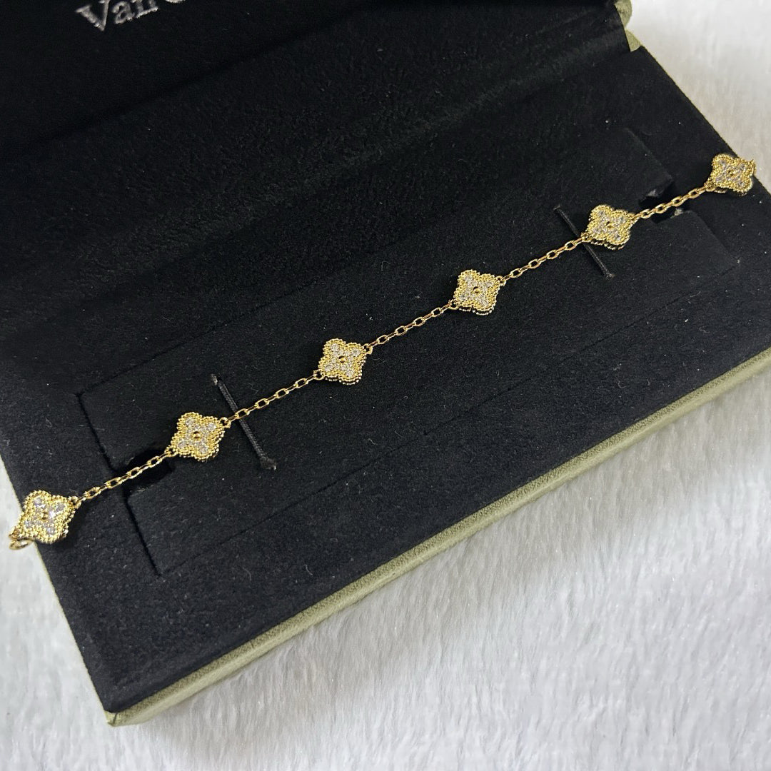 [Miro ]New CLOVER 6 MOTIF DIAMOND BRACELET