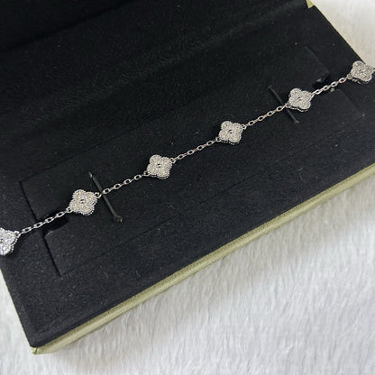 [Miro ]New CLOVER 6 MOTIF DIAMOND BRACELET
