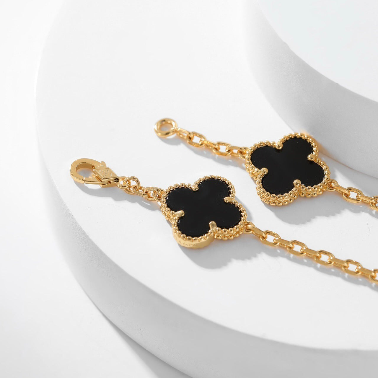 Miro CLOVER 10 MOTIFS ONYX NECKLACE