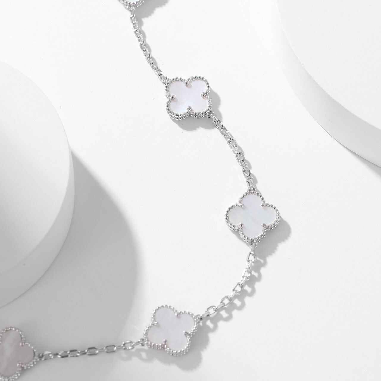 Miro CLOVER 10 MOTIFS WHITE MOTHER OF PEARL NECKLACE