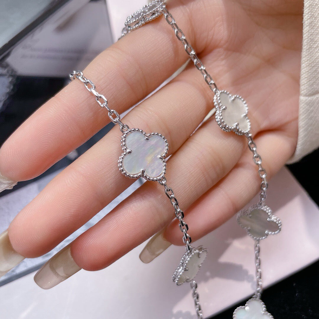 Miro CLOVER 10 MOTIFS WHITE MOTHER OF PEARL NECKLACE