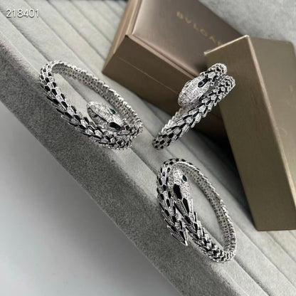 [Miro ] EW OBSIDIAN & DIAMOND SERPENT BRACELET