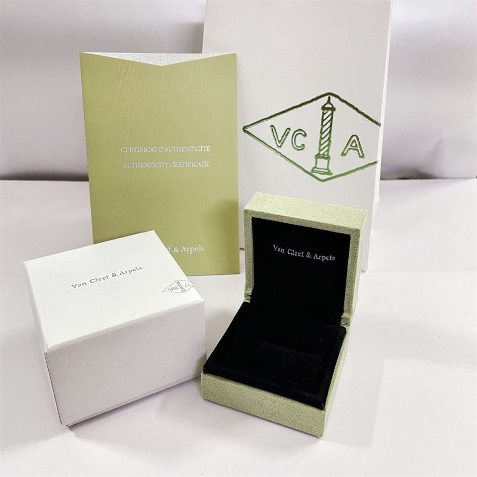 Miro VA CLOVER BRACELET NECKLACE RING BOX GIFT BAG