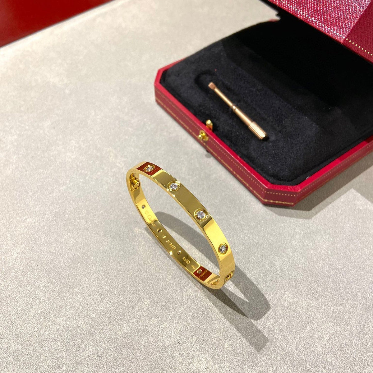 Miro LOVE BRACELET 6.1MM 10 DIAMONDS