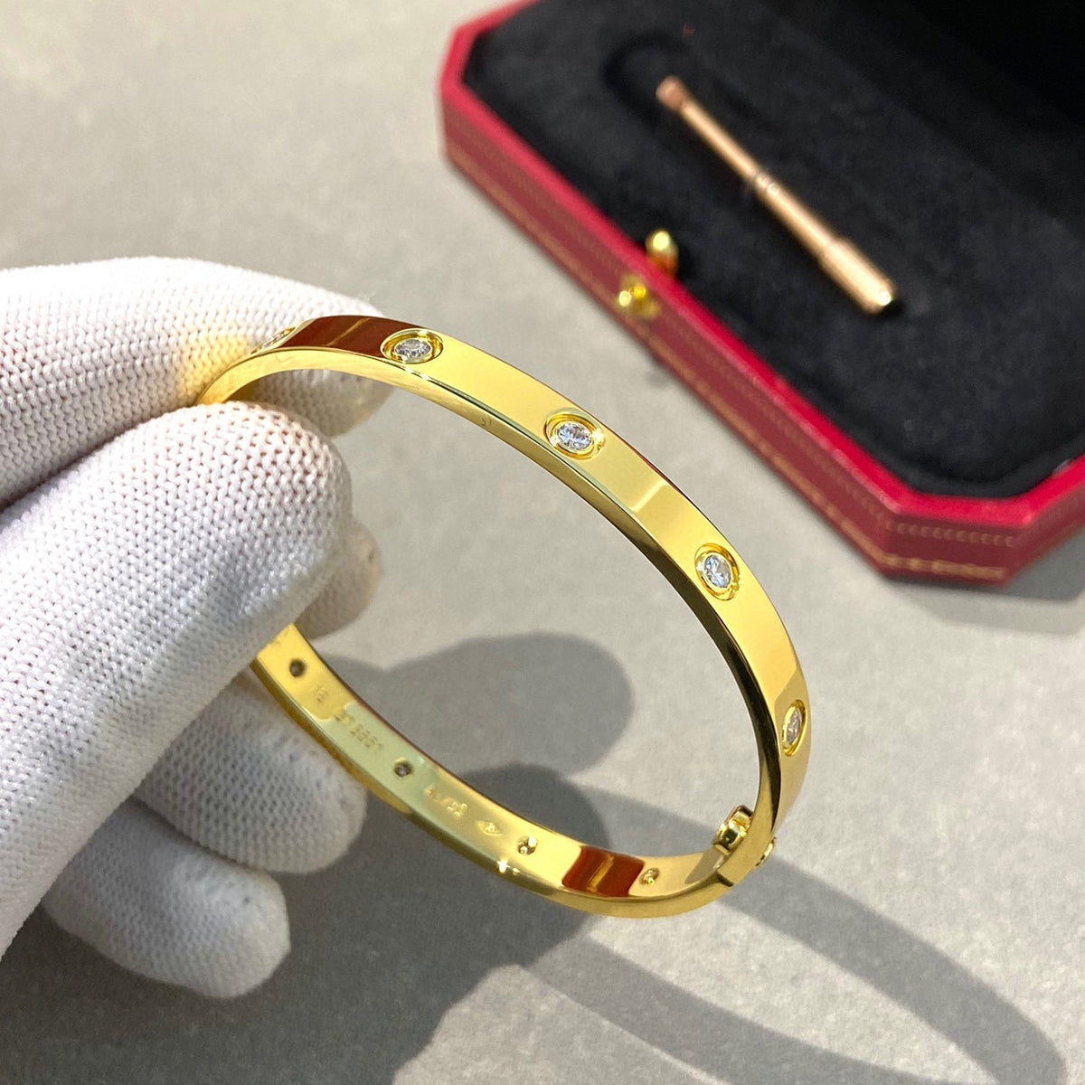 Miro LOVE BRACELET 6.1MM 10 DIAMONDS