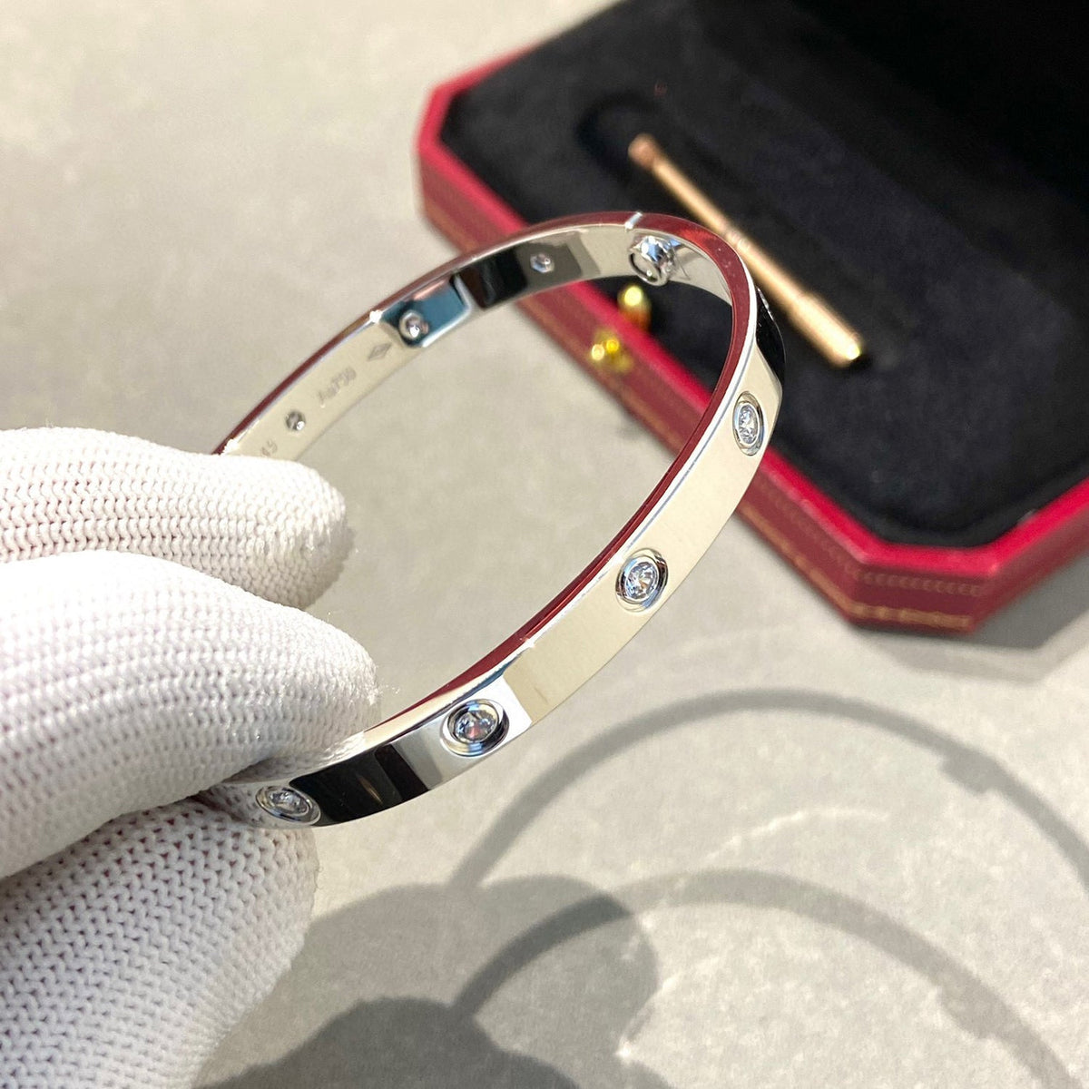 Miro LOVE BRACELET 6.1MM 10 DIAMONDS