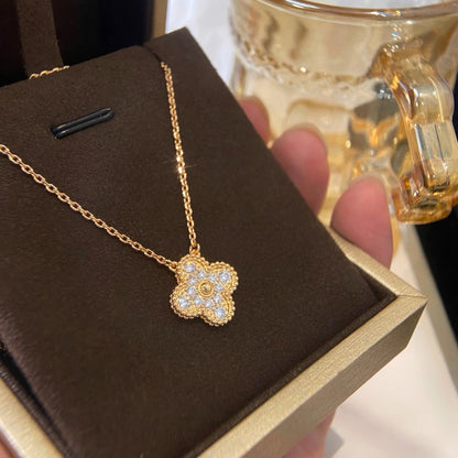 Miro CLOVER 15MM DIAMOND SINGLE FLOWER NECKLACE