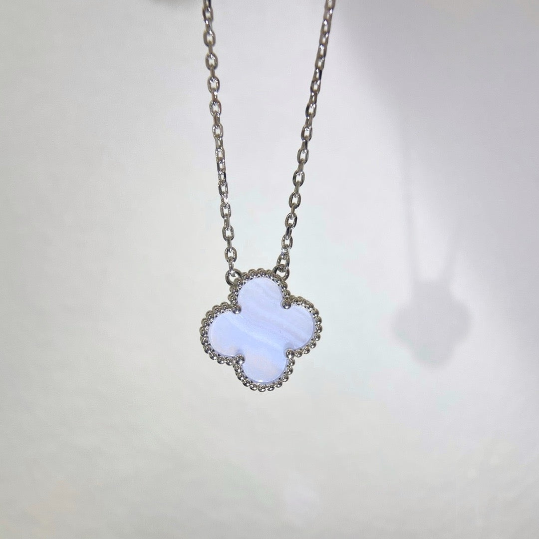 Miro クローバー 15MM ブルーカルセドニー ネックレス シルバー