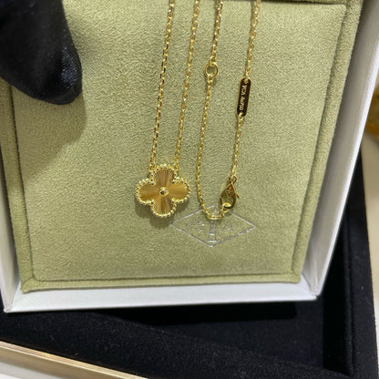 Miro CLOVER 15MM LASER NECKLACE