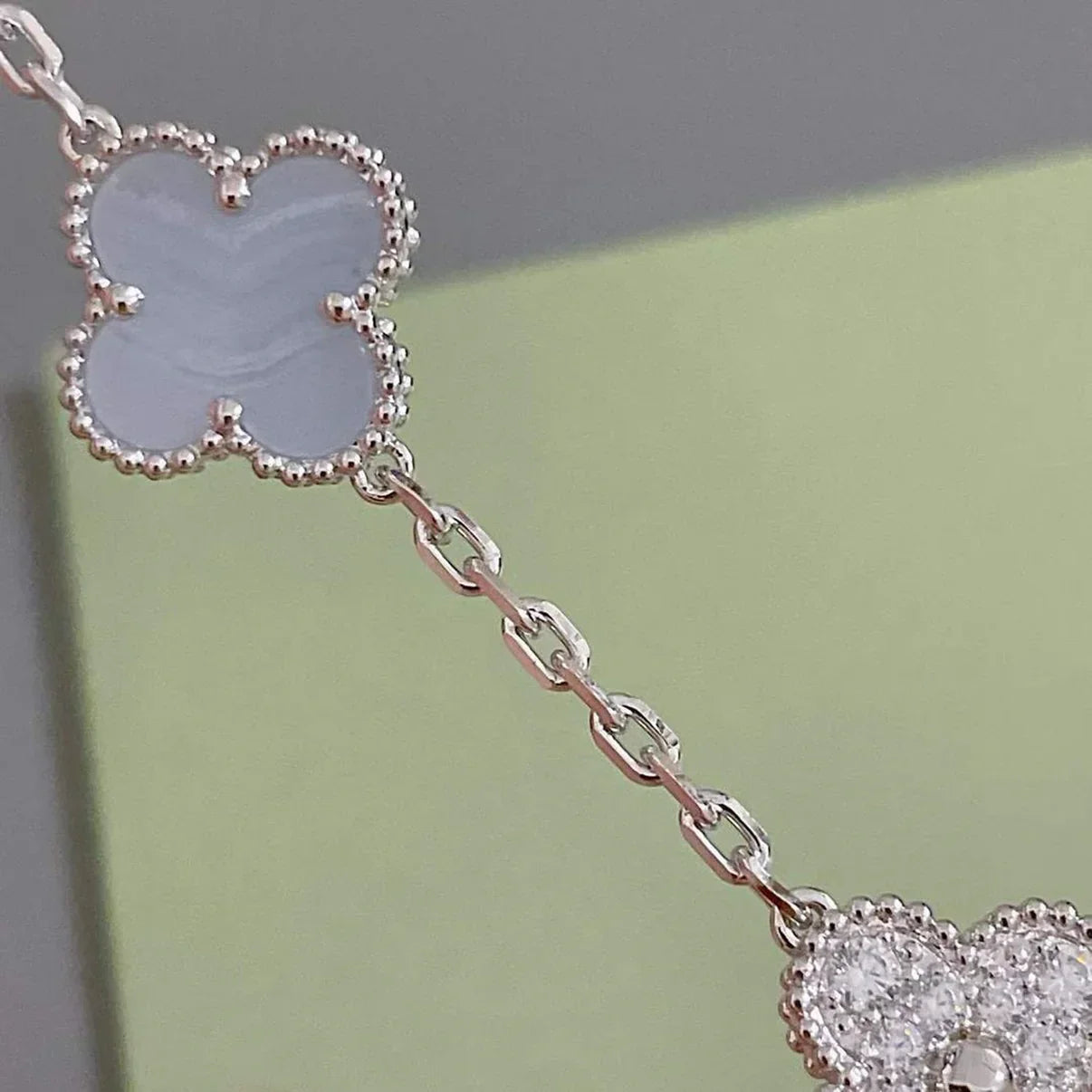 [Miro ]New  CLOVER 5 MOTIF PURPLE CHALCEDONY BRACELET COLLECTION