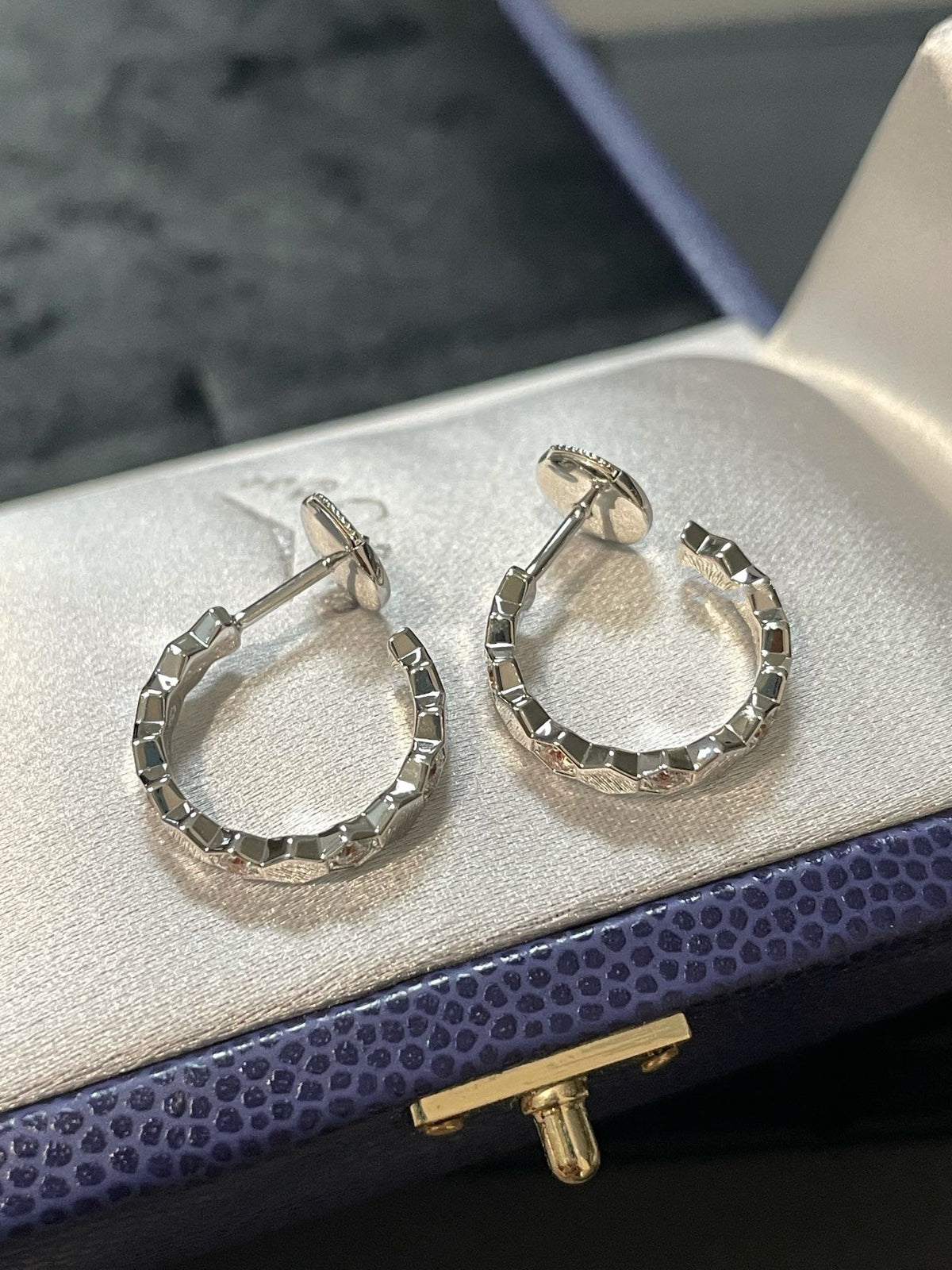 Miro BEE LOVE Earrings Silver