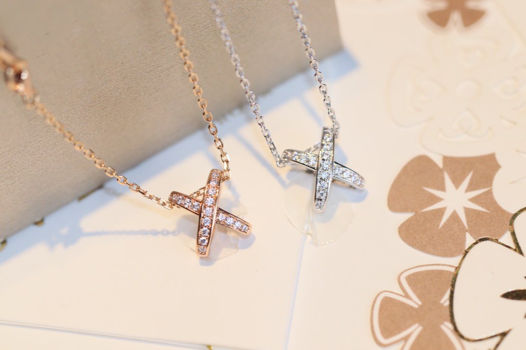 Miro JEUX DE DIAMOND NECKLACE