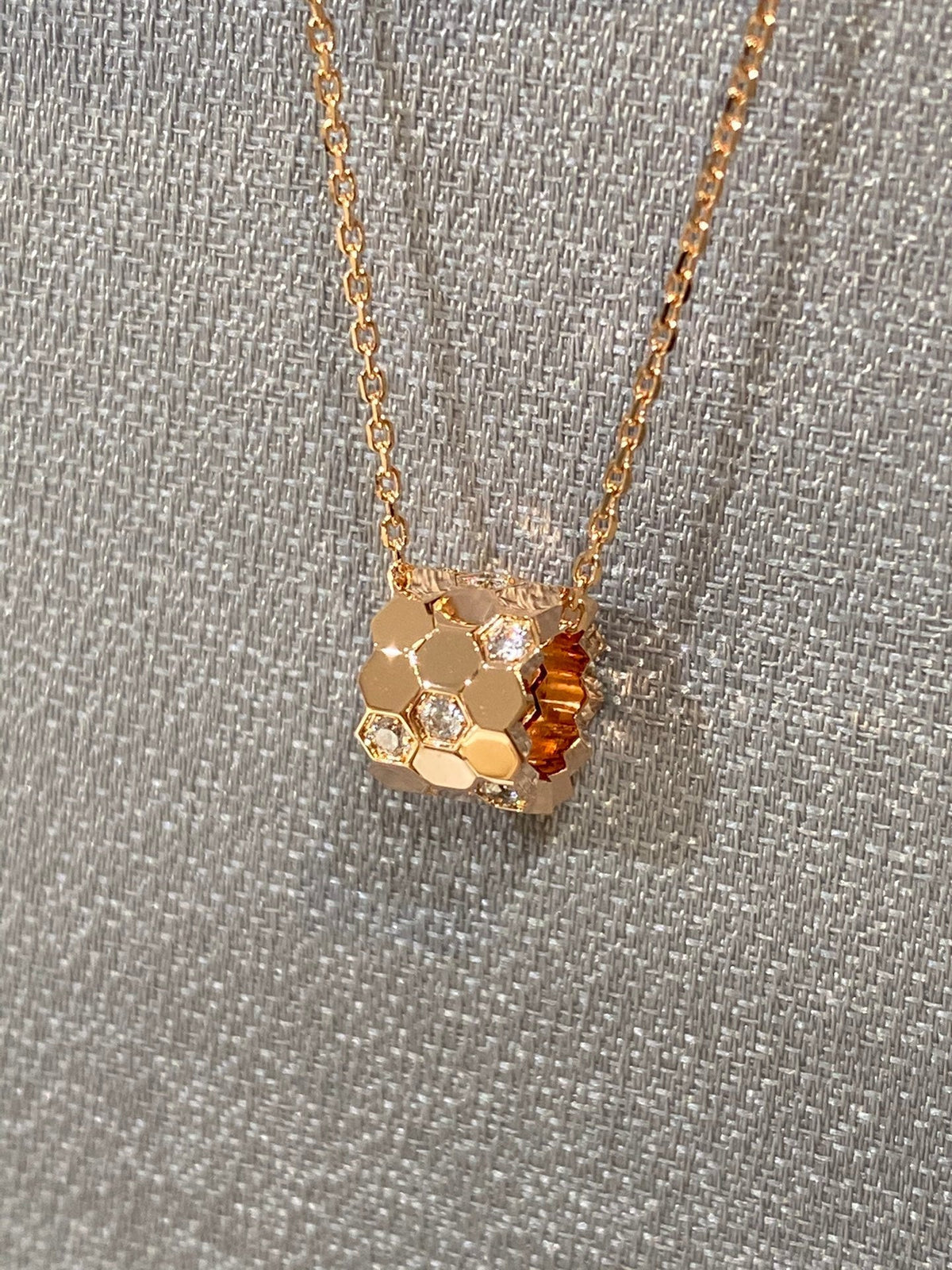 Miro BEE LOVE DIAMOND NECKLACE