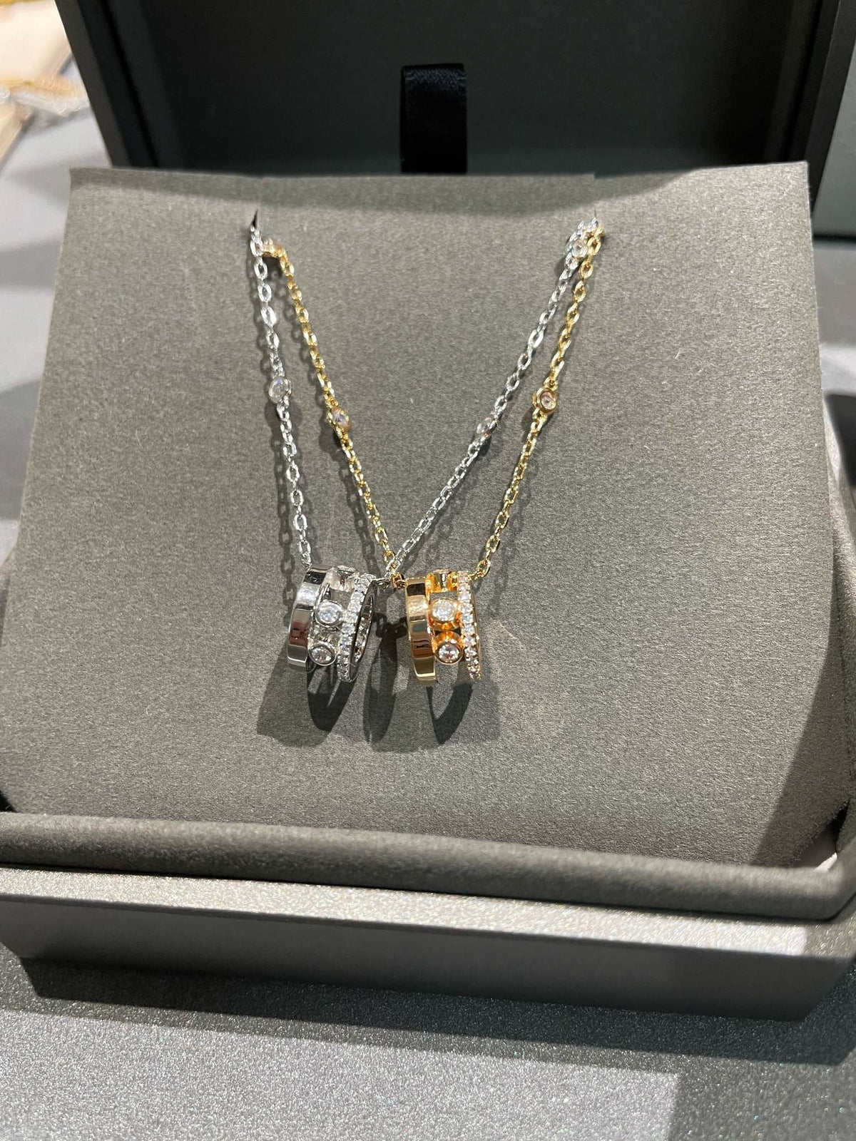 [Miro ] CHAIN MOVE ROMANE PEDAND NECKLACE