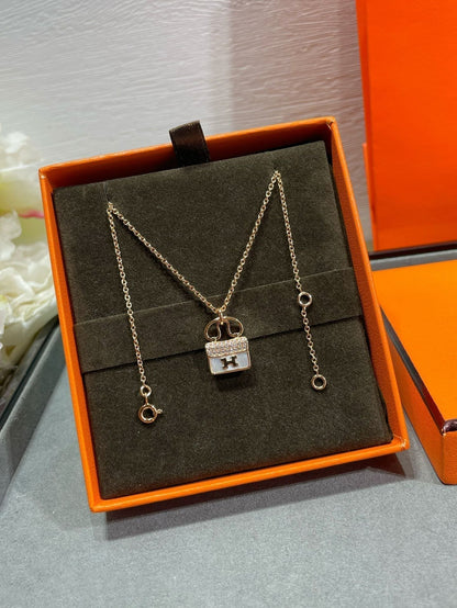 Miro H CIRCE MOISSANITE PENDANT NECKLACE GOLD