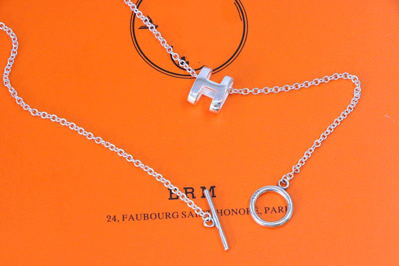 Miro HM NECKLACE H LETTER OVAL SERIES