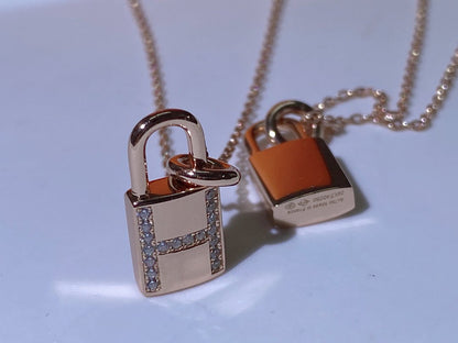 Miro HM ADVANCED NICHE LOCK HEAD NECKLACE DIAMONDS