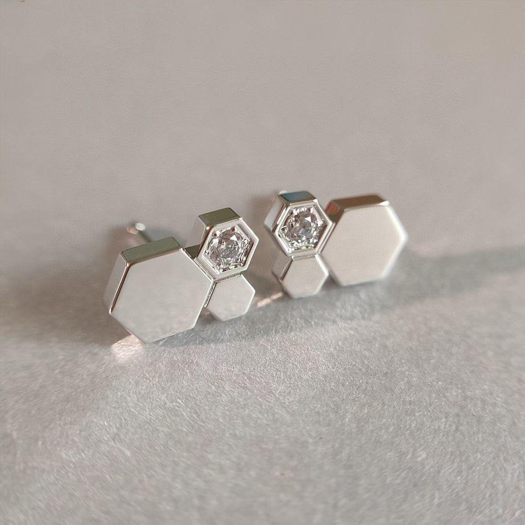 Miro BEE LOVE SILVER DIAMOND EARRINGS