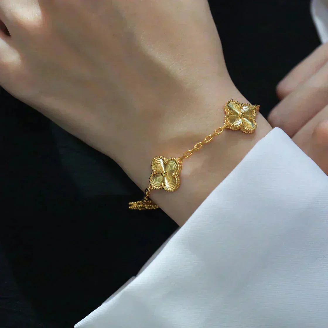 [Miro ]New  CLOVER 5 MOTIF LASER BRACELET COLLECTION